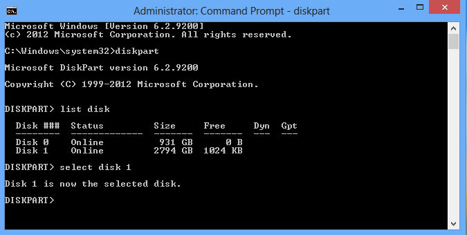 'Shows the command prompt window and displays that Disk 1 is now the selected disk '